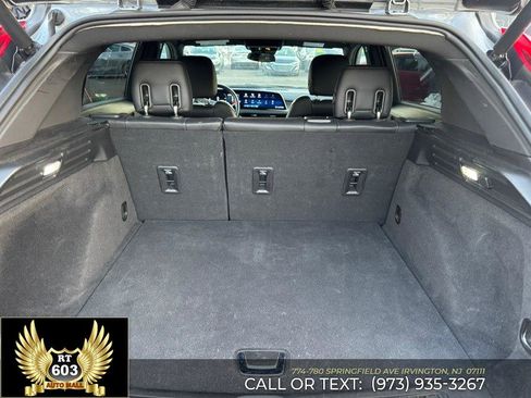 Used 2024 Cadillac XT4 Premium Luxury image 7