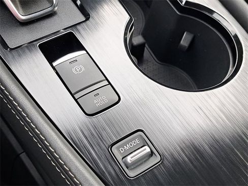 Used 2023 Nissan Rogue SL w/ SL Premium Package image 28