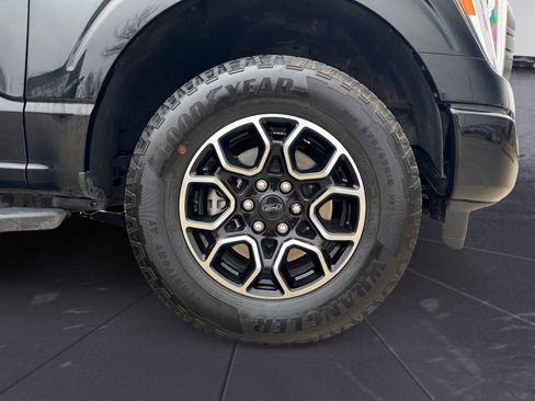 Certified 2022 Ford F150 XLT w/ Equipment Group 302A High image 14