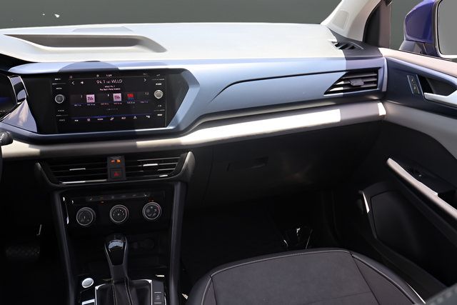 Certified 2023 Volkswagen Taos SE FWD image 16