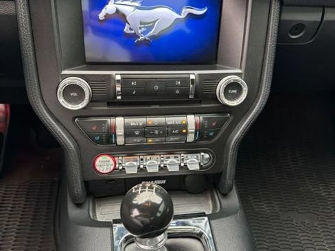 Used 2017 Ford Mustang GT Premium w/ GT Performance Package RWD image 15