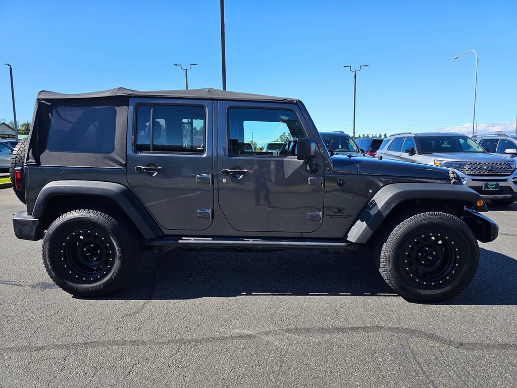 Used 2016 Jeep Wrangler Unlimited Sport AWD/4WD image 2