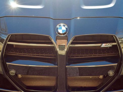 Used 2022 BMW M4 xDrive Competition w/ Executive Package image 9