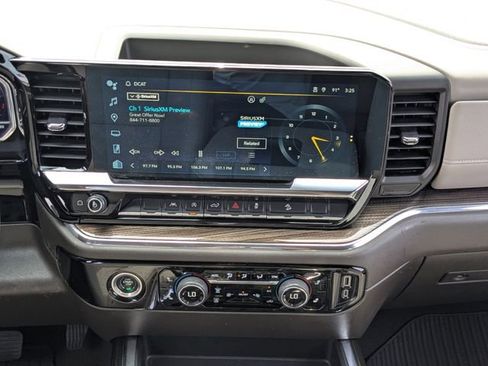 Used 2022 Chevrolet Silverado 1500 RST w/ Z71 Off-Road Package image 17