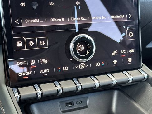 New 2026 GMC Terrain AT4 w/ Technology Package II AWD/4WD image 19