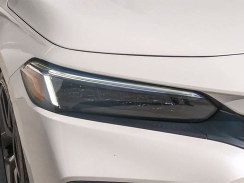 Used 2024 Honda Civic Sport image 4