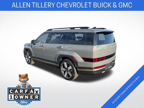 Used 2024 Hyundai Santa Fe Limited image 3