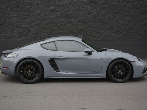 Certified 2025 Porsche 718 Cayman GTS RWD image 8