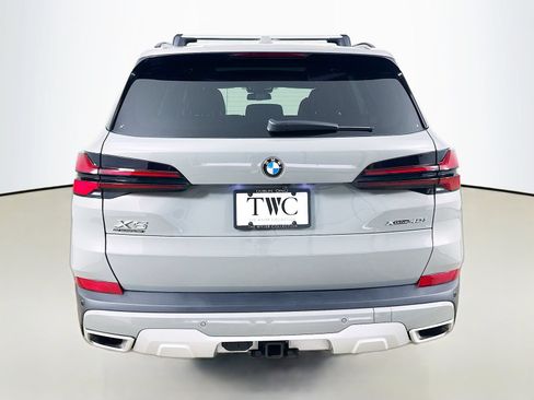 Used 2025 BMW X5 xDrive40i w/ M Sport Package AWD/4WD image 6