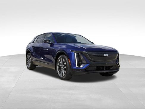 New 2026 Cadillac Lyriq Sport image 1