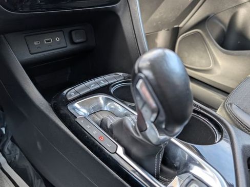 Used 2022 Buick Encore GX Select FWD image 22