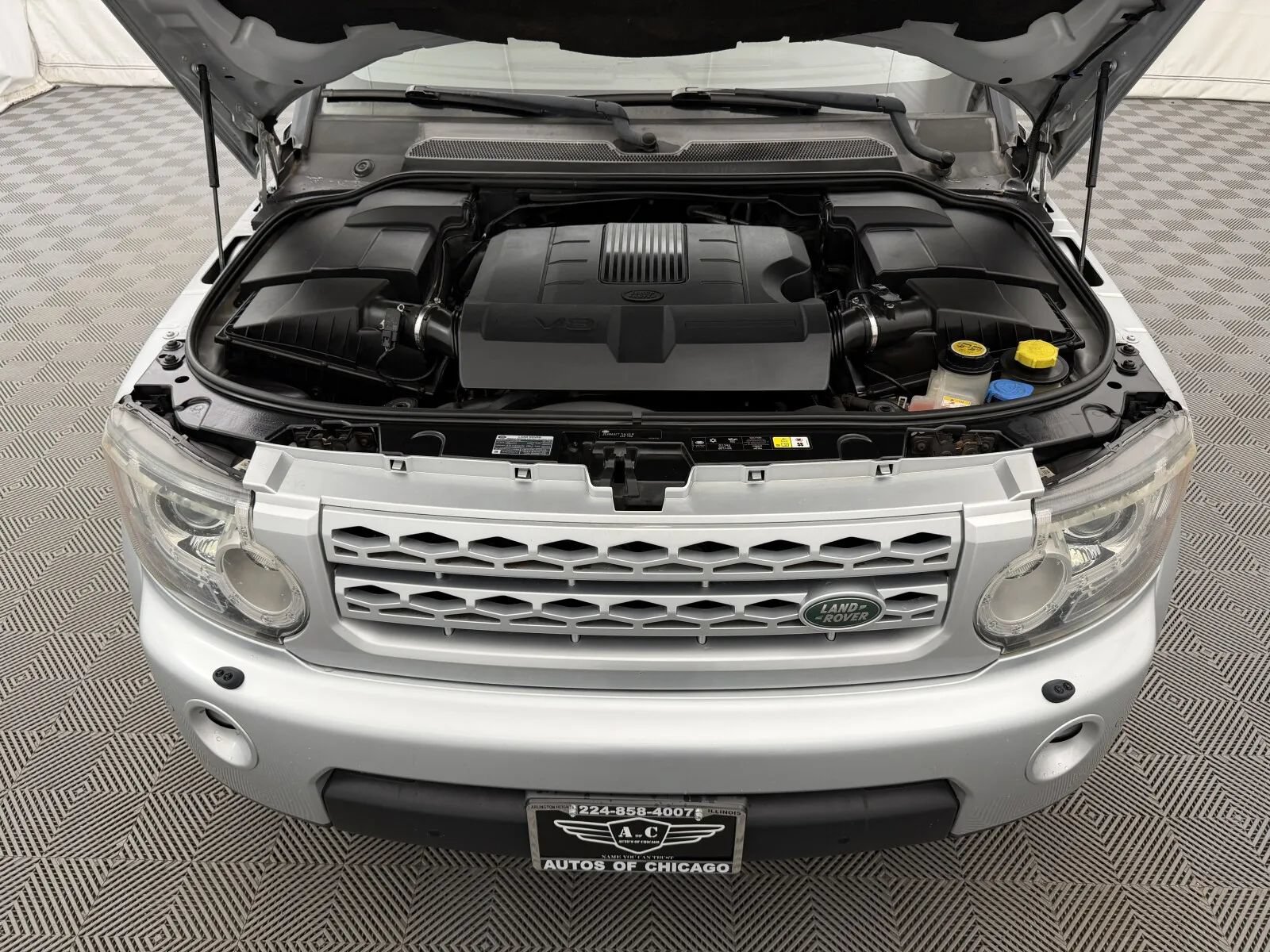 Used 2011 Land Rover LR4 HSE LUX AWD/4WD image 39
