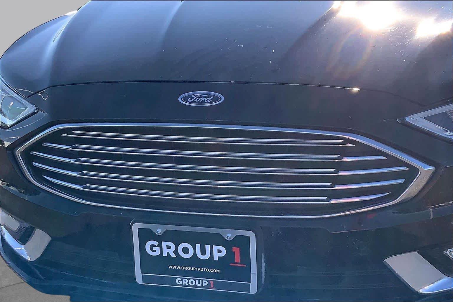 Used 2018 Ford Fusion Titanium AWD/4WD image 30