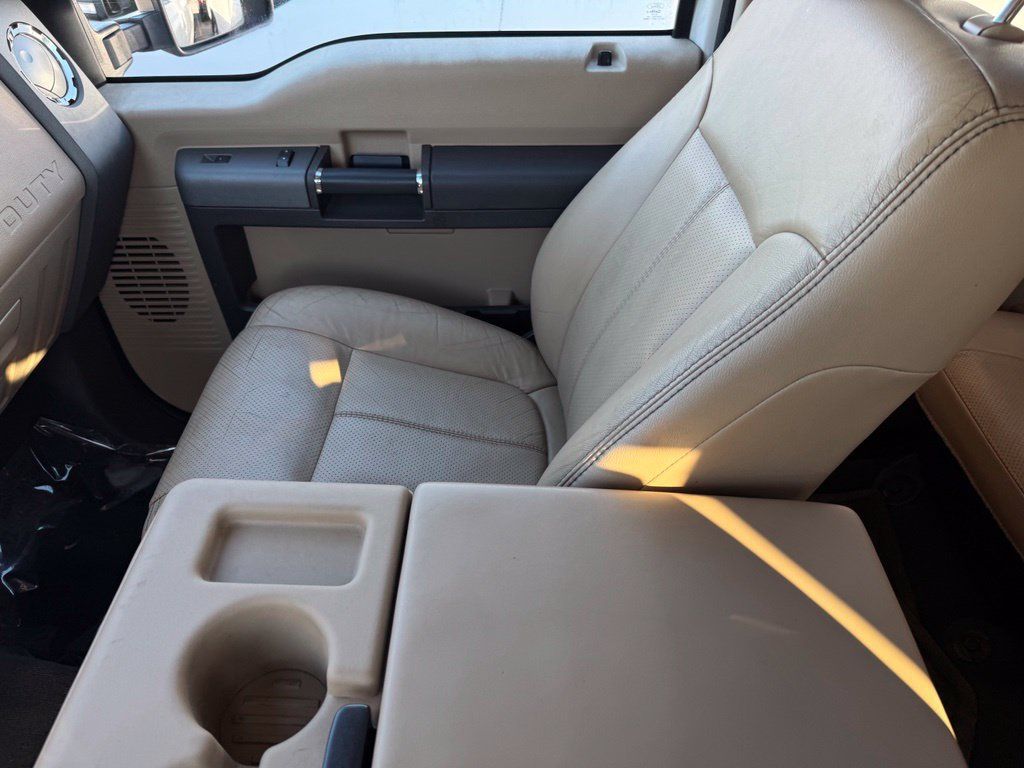 Used 2012 Ford F350 Lariat w/ Lariat Interior Pkg AWD/4WD image 22