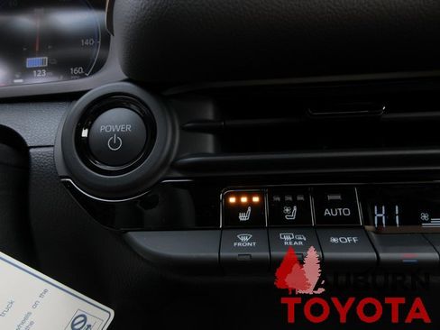 New 2025 Toyota Crown Signia image 15