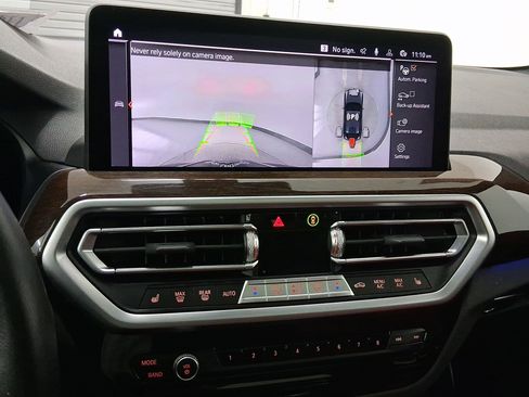 Used 2022 BMW X4 xDrive30i w/ Parking Assistance Package image 26