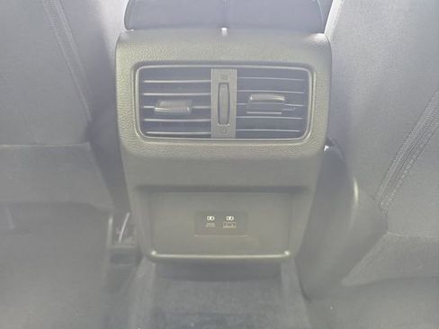 Used 2023 Nissan Rogue SV FWD image 26