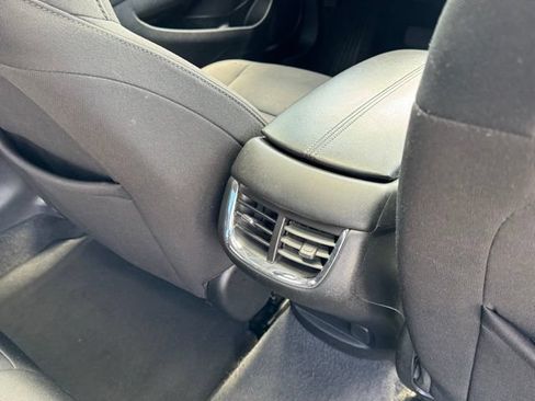 Used 2020 Chevrolet Malibu LT FWD image 20