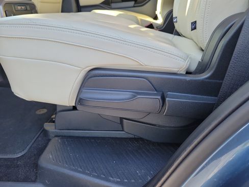 Used 2018 Ford Expedition Platinum image 15