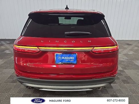 Used 2021 Lincoln Corsair AWD w/ Premium Package image 14