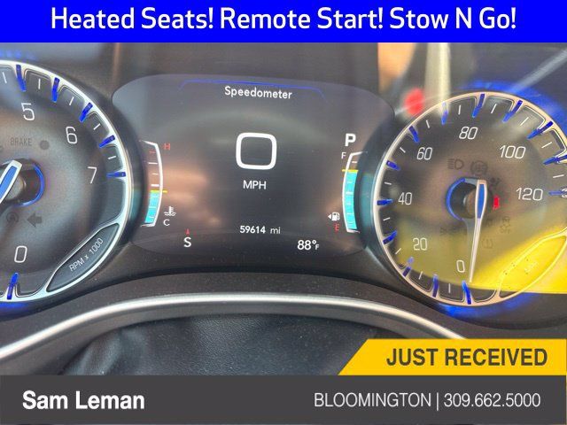 Used 2022 Chrysler Pacifica Touring-L FWD image 8