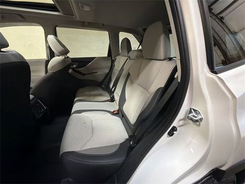 Used 2024 Subaru Forester Premium image 24