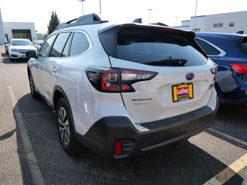 Used 2020 Subaru Outback Premium w/ Popular Package #1 AWD/4WD image 6