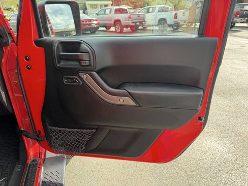 Used 2017 Jeep Wrangler Unlimited Sport w/ Quick Order Package 23S image 17