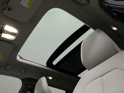 New 2026 Volvo XC40 B5 Ultra w/ Protection Package Premier image 44