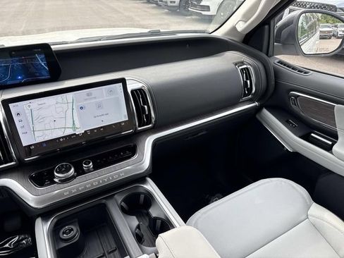New 2026 Ford Expedition Max Platinum AWD/4WD image 15