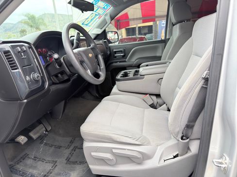 Used 2018 Chevrolet Silverado 1500 Custom w/ Custom Value Package RWD image 23