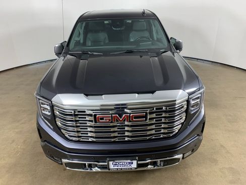 Used 2023 GMC Sierra 1500 Denali w/ Technology Package image 5