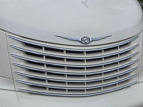Used 2005 Chrysler PT Cruiser GT FWD image 32