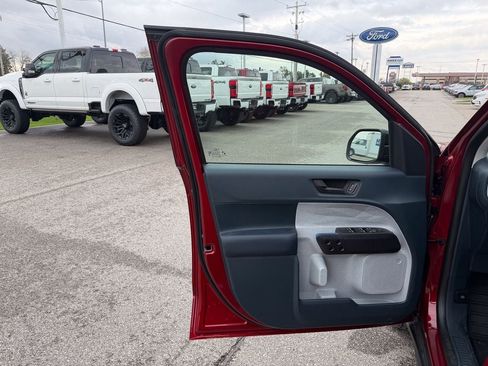 New 2026 Ford Maverick XLT AWD/4WD image 11