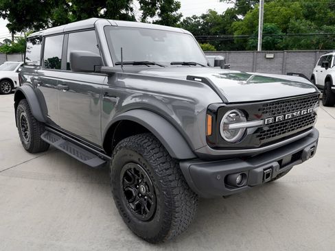 Used 2026 Ford Bronco Badlands AWD/4WD image 3