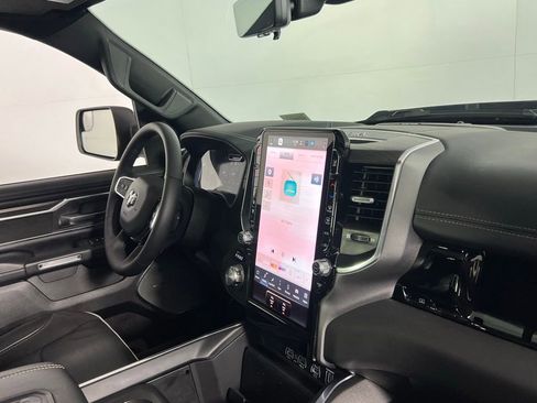 Used 2025 RAM 1500 Laramie w/ Night Edition image 22