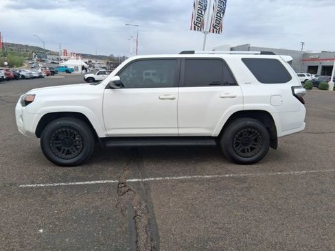 Certified 2020 Toyota 4Runner SR5 image 2