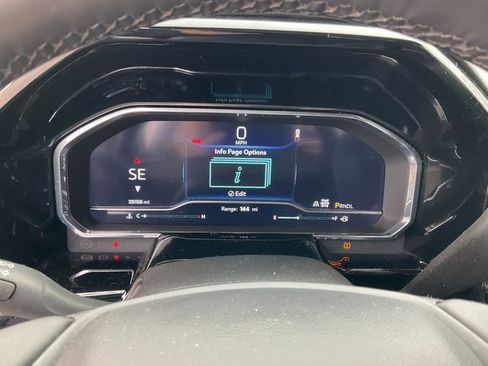 Used 2025 Chevrolet Silverado 1500 LT image 10