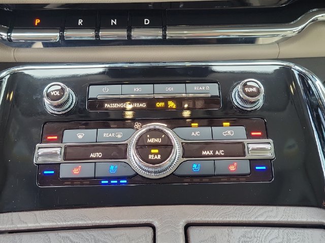 Used 2023 Lincoln Navigator Reserve RWD image 29