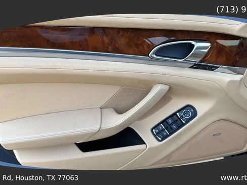 Used 2012 Porsche Panamera 4 image 23