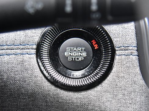 Used 2023 Jeep Compass Sport image 30