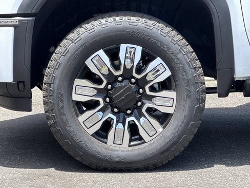 New 2026 GMC Sierra 3500 Denali w/ Denali Reserve Package AWD/4WD image 24