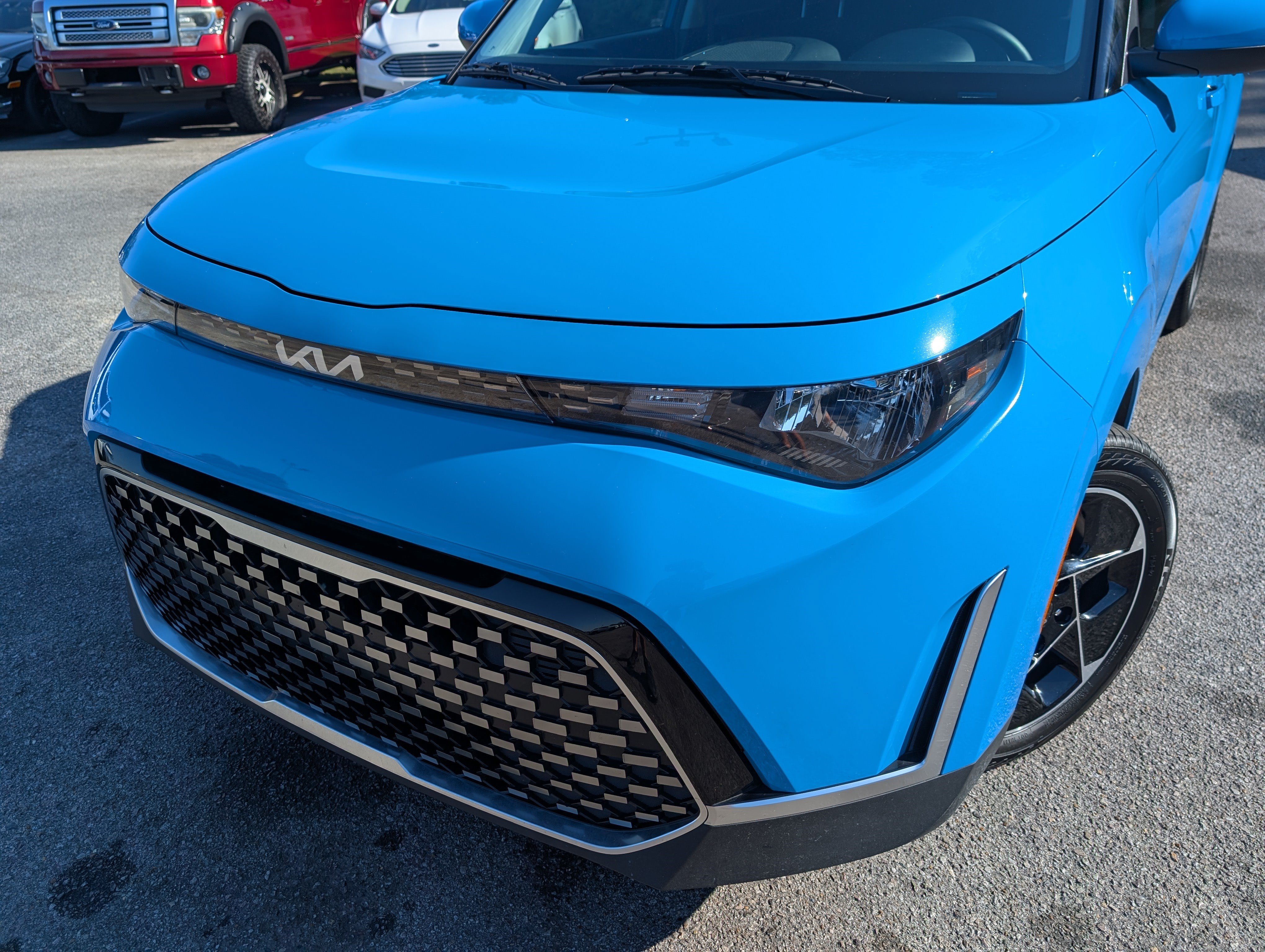 Used 2025 Kia Soul EX FWD image 13