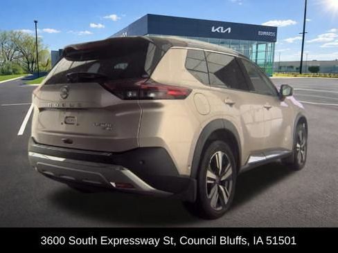 Used 2023 Nissan Rogue Platinum w/ Platinum Premium Package AWD/4WD image 3