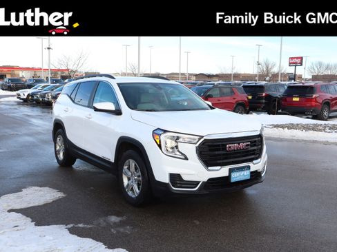 Certified 2024 GMC Terrain SLE w/ Driver Convenience Package image 1