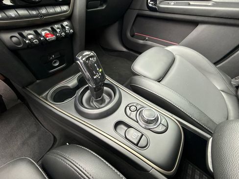 Used 2022 MINI Cooper Countryman S w/ Premium Package image 32