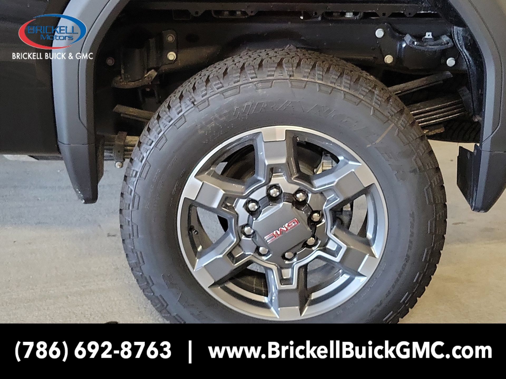 New 2025 GMC Sierra 2500 SLE w/ Max Trailering Package AWD/4WD image 7