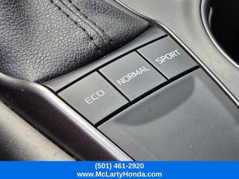 Used 2024 Toyota Camry SE FWD image 27