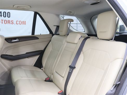 Used 2019 Mercedes-Benz GLE 400 4MATIC image 16