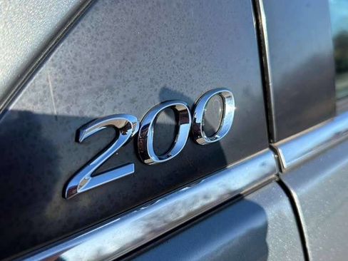 Used 2012 Chrysler 200 Touring image 26